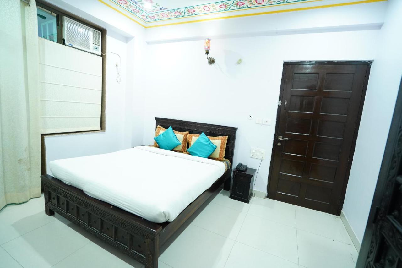Hotel Jal Mahal Haveli ชัยปุระ ภายนอก รูปภาพ
