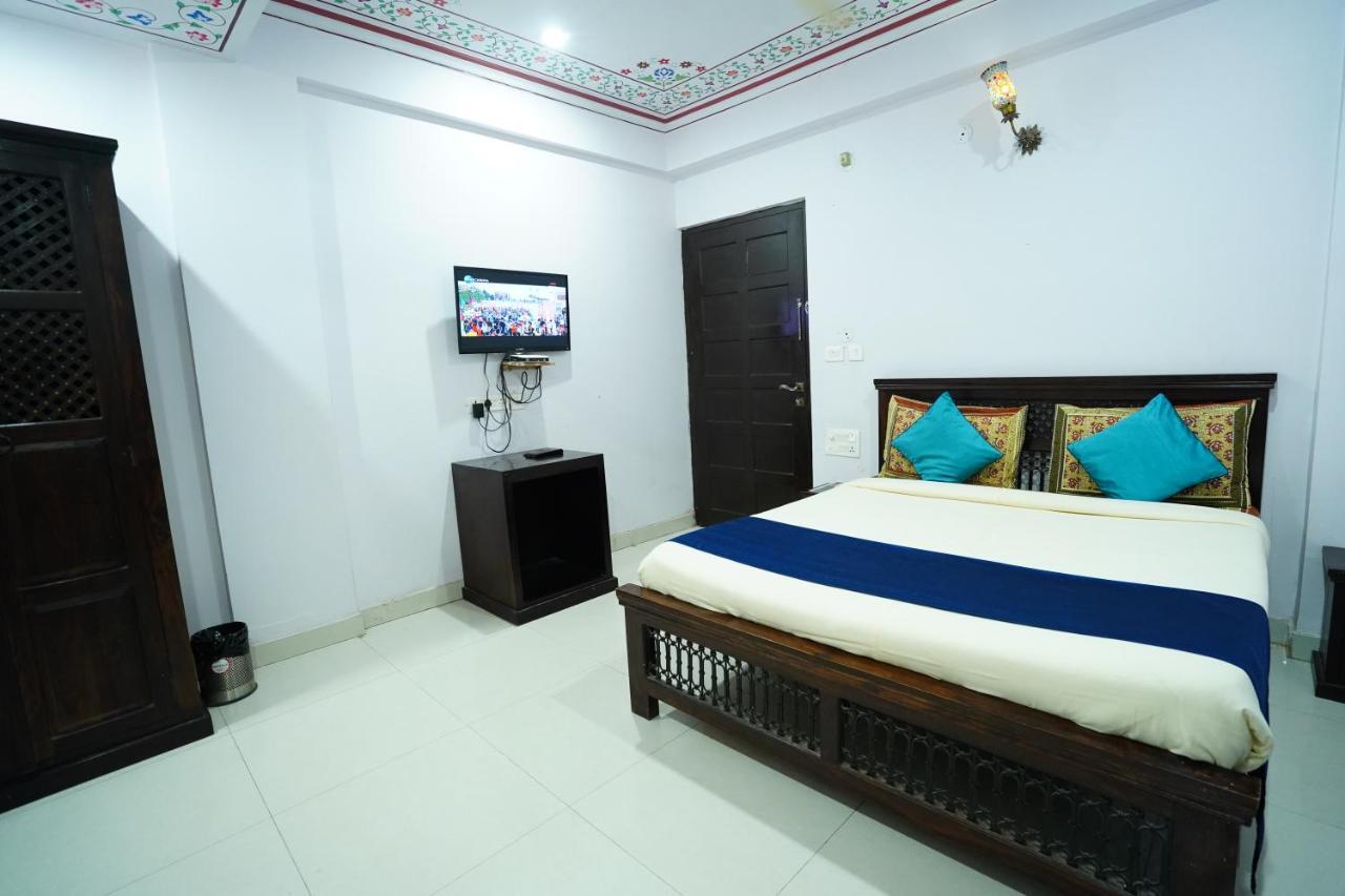Hotel Jal Mahal Haveli ชัยปุระ ภายนอก รูปภาพ