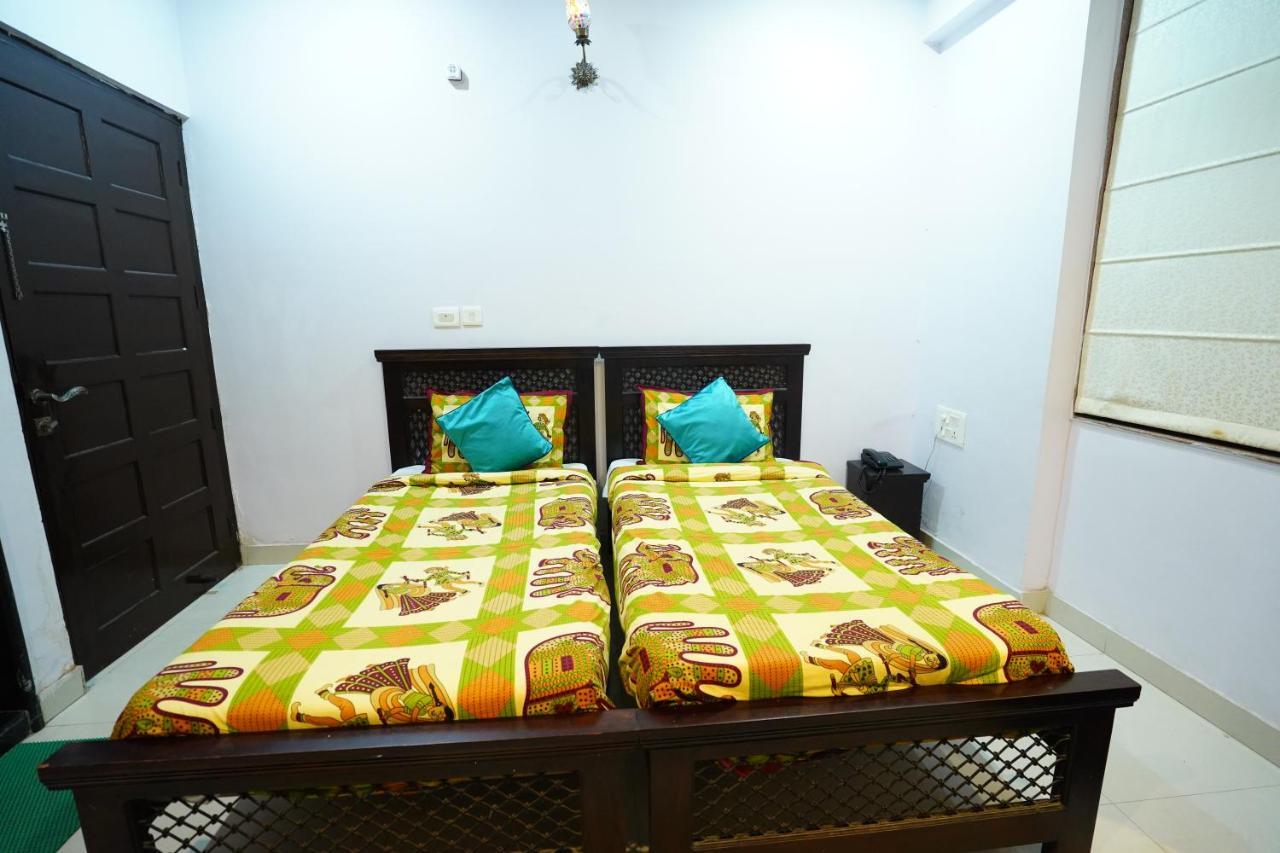 Hotel Jal Mahal Haveli ชัยปุระ ภายนอก รูปภาพ