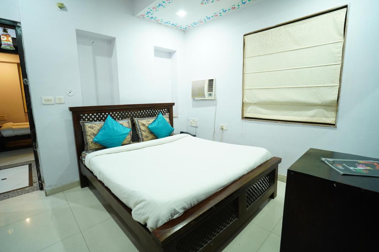Hotel Jal Mahal Haveli ชัยปุระ ภายนอก รูปภาพ