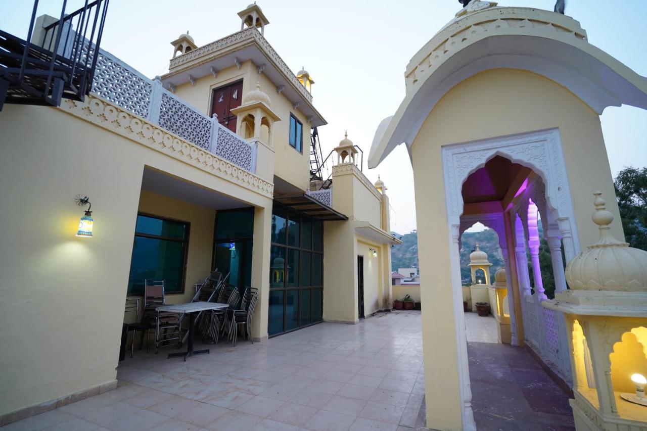 Hotel Jal Mahal Haveli ชัยปุระ ภายนอก รูปภาพ