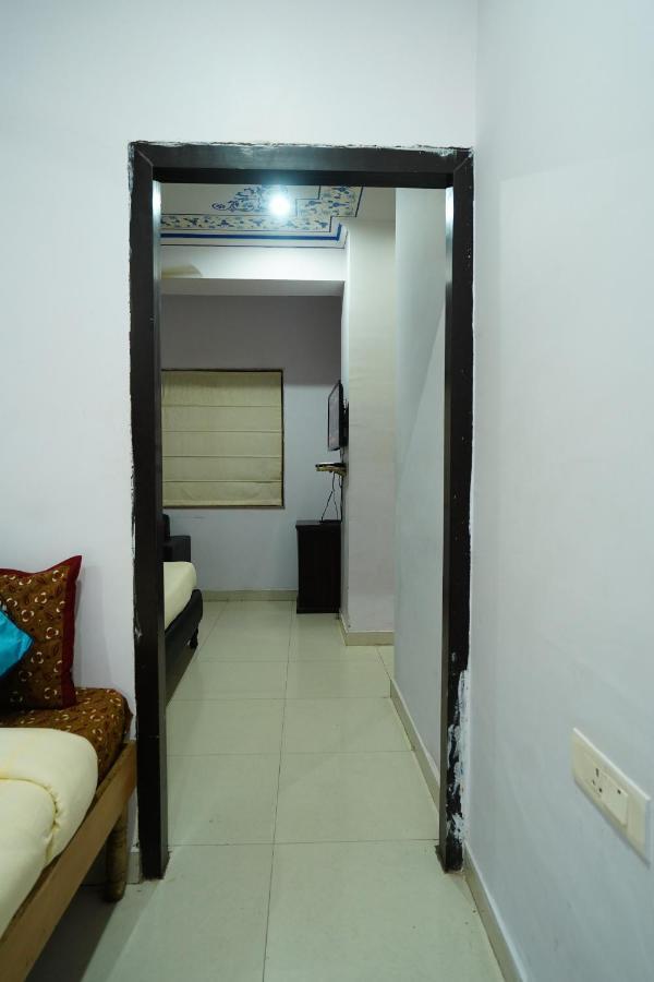 Hotel Jal Mahal Haveli ชัยปุระ ภายนอก รูปภาพ